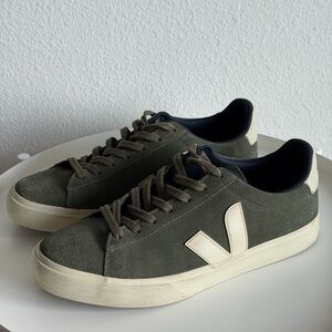 Veja Men's Sneakers CAMPO SUEDE MUD PIERRE